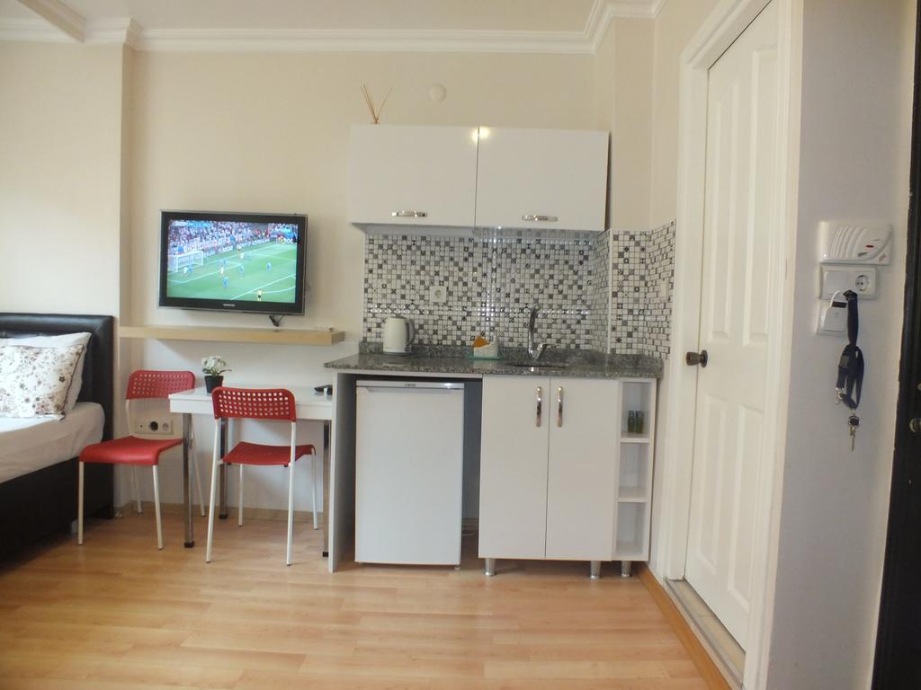 Taksim 9 Suites Apartments Istanbul Bagian luar foto